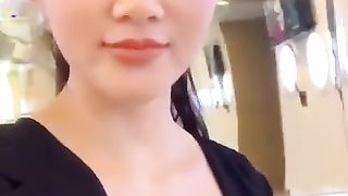 Gái Xinh Uplive Livestream Khoe Hàng