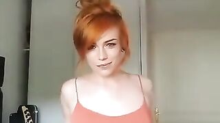 Sexy Ginger PAWG Dancing