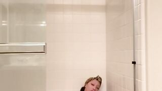 Beautiful Ebony MILF Takes a Shower