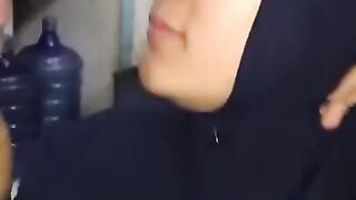 malay hijab sucking dick