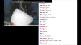 Omegle - 19yo demonstrates best knockers