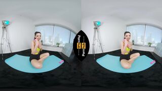 VR 180 - Milana Ricci Working out at Home