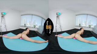 VR 180 - Milana Ricci Working out at Home