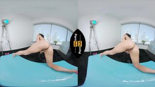 VR 180 - Milana Ricci Working out at Home