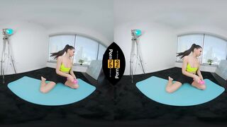 VR 180 - Milana Ricci Working out at Home