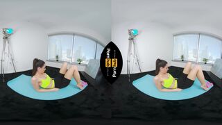 VR 180 - Milana Ricci Working out at Home