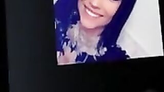 Cumtribute Nayeli