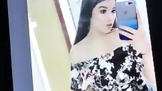 Cumtribute Nayeli