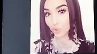 Cumtribute Nayeli