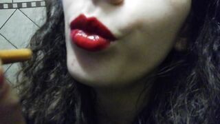 HARD SMOKING CLOSEUP RED LIPS