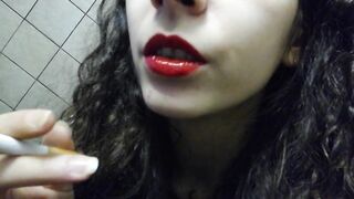 HARD SMOKING CLOSEUP RED LIPS