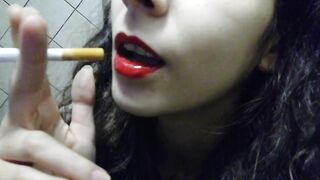 HARD SMOKING CLOSEUP RED LIPS