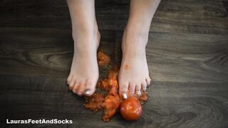 Crush Food, Trample and Fuck Tomatoes with my Feet