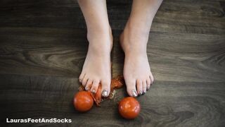 Crush Food, Trample and Fuck Tomatoes with my Feet