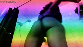 colorful twerk edited video Beatking- going down