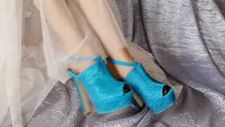 Music Compilation Video of Female Legs in Beautiful different Colors of Shoes