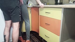 Amateur mom sucks neighbor