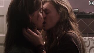 Katie Cassidy Hot Lesbian Kiss 4K