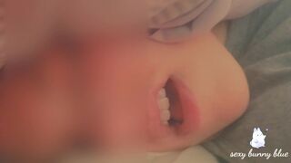 MILF fucks herself face closeup