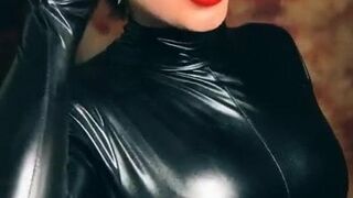 TikTok Catwoman