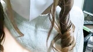 【Ｉカップ変態巨乳女子大生とうふ】例の私服でネカフェでＭ字開脚巨大ディルド２本で自撮りアングルで2穴オナニーに挑戦????