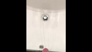 Casual Sink Piss