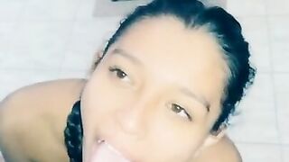 "quiero mamartela" Caliente 18 años casero oral???? POV REAL BABE 18 PUTA SEXO ORAL