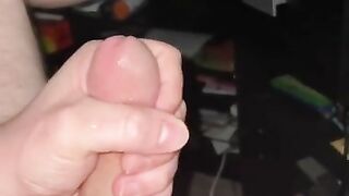 HUGE CUMSHOT WITH MY VIRGIN BUTT PLUGGED