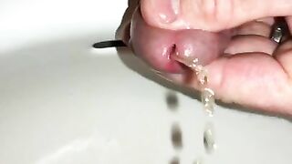 Watch Me Pee - Watch how I can intensely pleasure my penis while squeezing the head while pissing