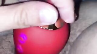 Mom sucks daddy’s cock while play with rose vibrator