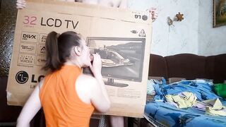 Hot girl eats my dick through the TV box