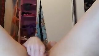 LIVE on Onlyfans PinkMoonLust Squirts Pussy Squirting WAP Female Ejaculating Girl Squirt Yoni Finger