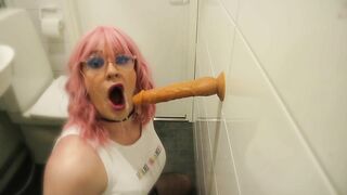 Horny Crossdresser Sloppy Deepthroat