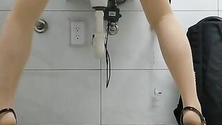 Taiwan crossdresser dildo in public toilet