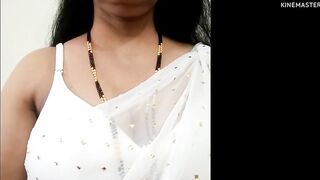 White saree me pushpa Aunty sex chat krte huye