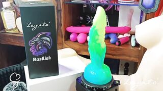 Sarah Sue Reviews Basilisk Luminous Fantasy Dildo from Leyuto