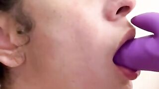 Thick Lightskin Fucking a Vibrator !! Amateur First Video