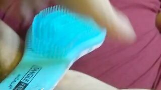 OnlyFan Tipped me to Fuck My Hairy Pussy Gspot LIVE Made in China HAIR BRUSH so I made a Video Too