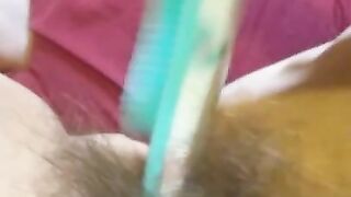 OnlyFan Tipped me to Fuck My Hairy Pussy Gspot LIVE Made in China HAIR BRUSH so I made a Video Too