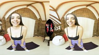 VRLaitna - Incredible Latina Teen With A Hot Body VR