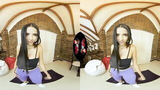 VRLaitna - Incredible Latina Teen With A Hot Body VR