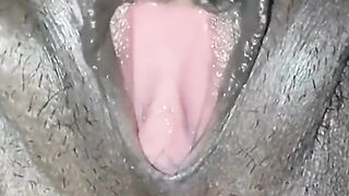 Odiya girl pussy fingering in college toilet