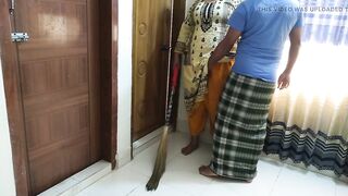 Sasur ji fucked Desi newly married Bahu when she was sweeping - Indian Jabardasti Anal Chudai (Huge Ass Fuck & cum out)