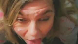 Cum hungry slut loves a facial