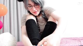 Good kitten making an oily footjob with dirty talk and cumshot at the end