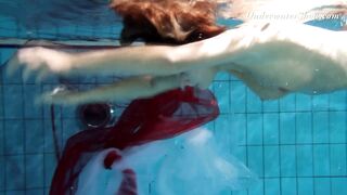 Edwige Slutty Teen Underwater