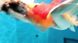 Edwige Slutty Teen Underwater