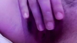Masturbacion con mi coño peludo ????