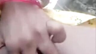 Desi Indian Village girl outdoor mms video