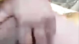 Desi Indian Village girl outdoor mms video